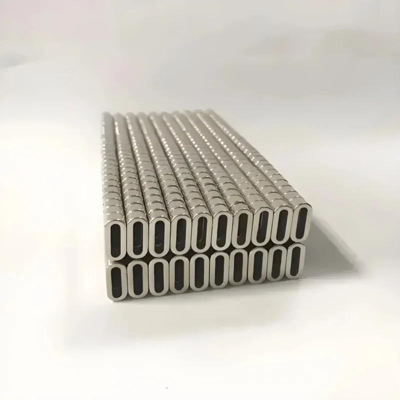 Stacked neodymium magnet magnets in irregular shape, ROHS - certified for global export.